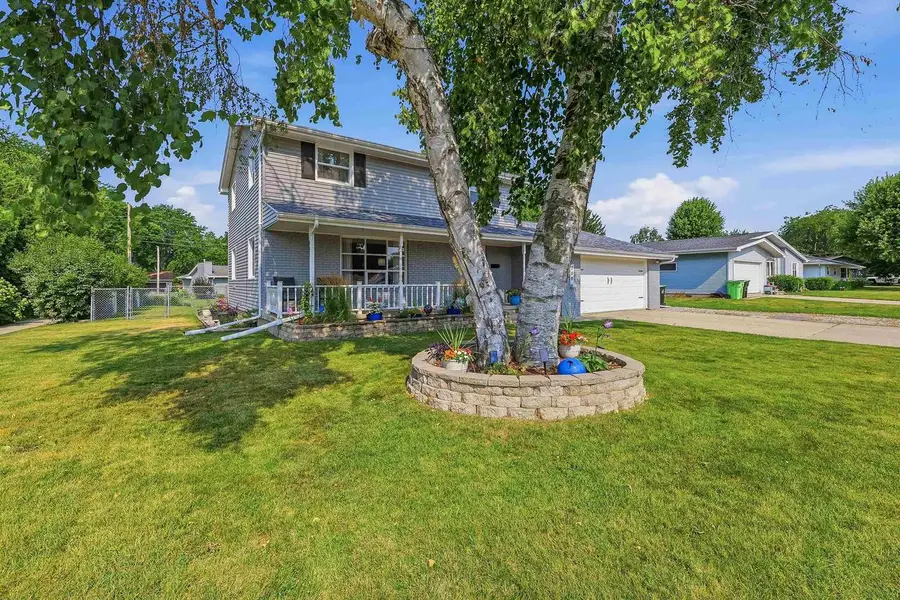 708 Mary Street, Beaver Dam, WI 53916 - #2