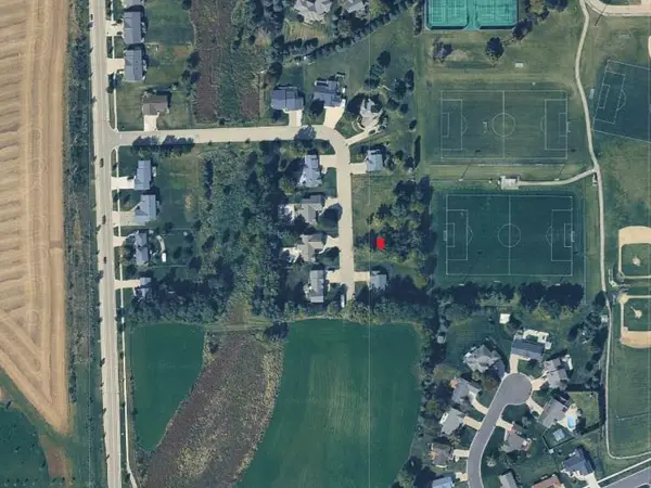236 Knollview Drive, Janesville, WI 53548