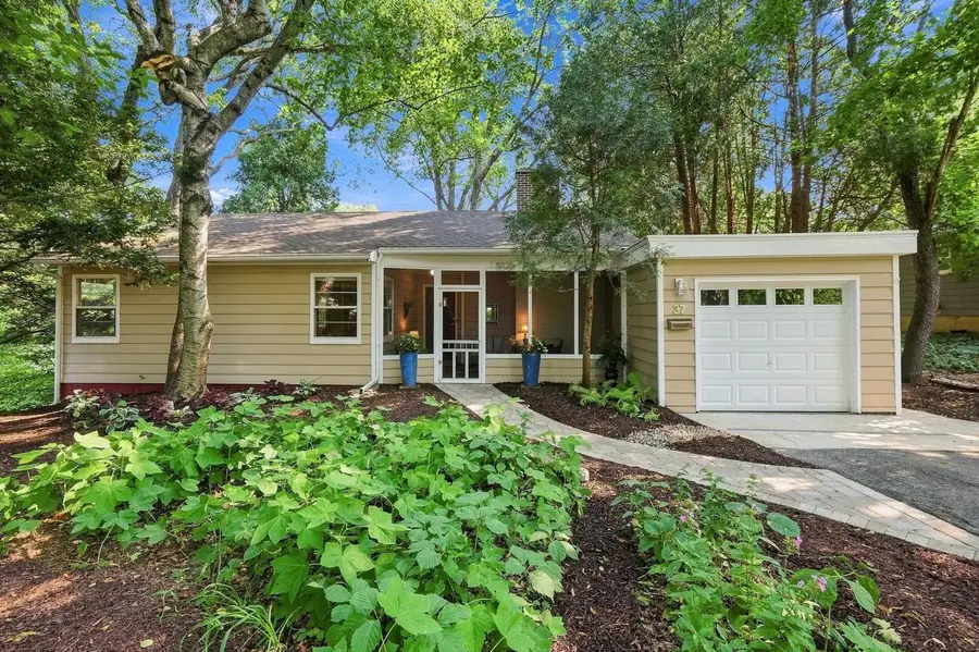 37 Hiawatha Circle, Madison, WI 53711 - #2