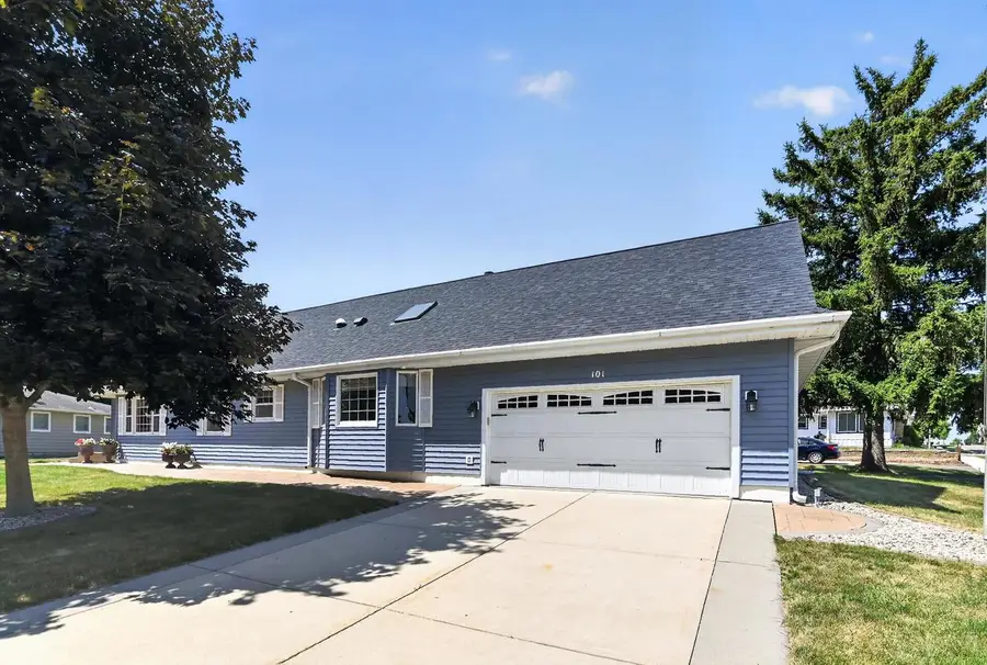 101 8th Street, Waunakee, WI 53597 - #2