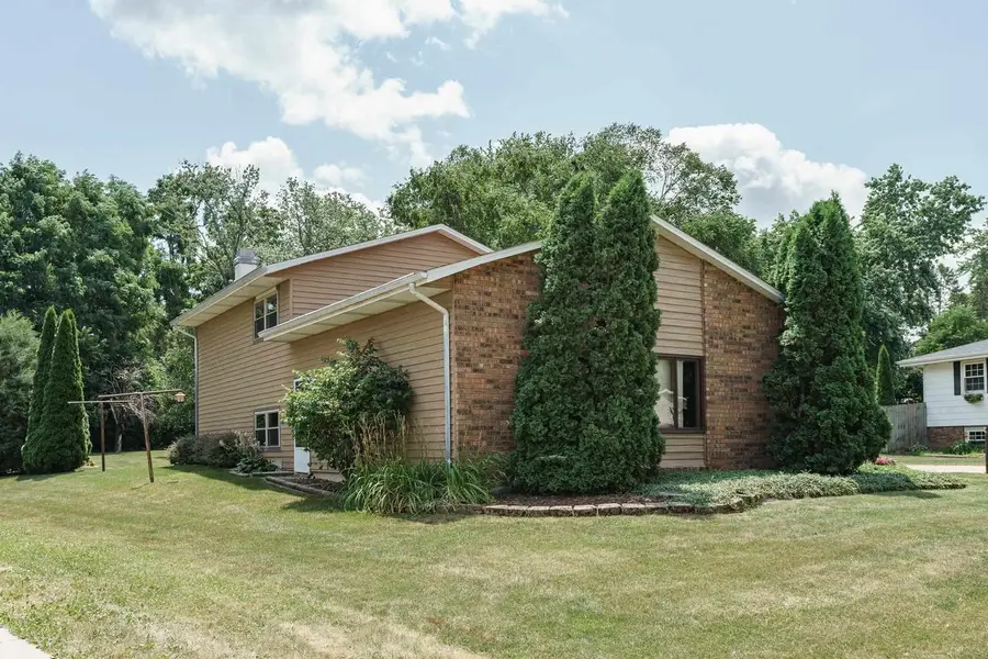 126 Waveland Road, Janesville, WI 53548 - #3