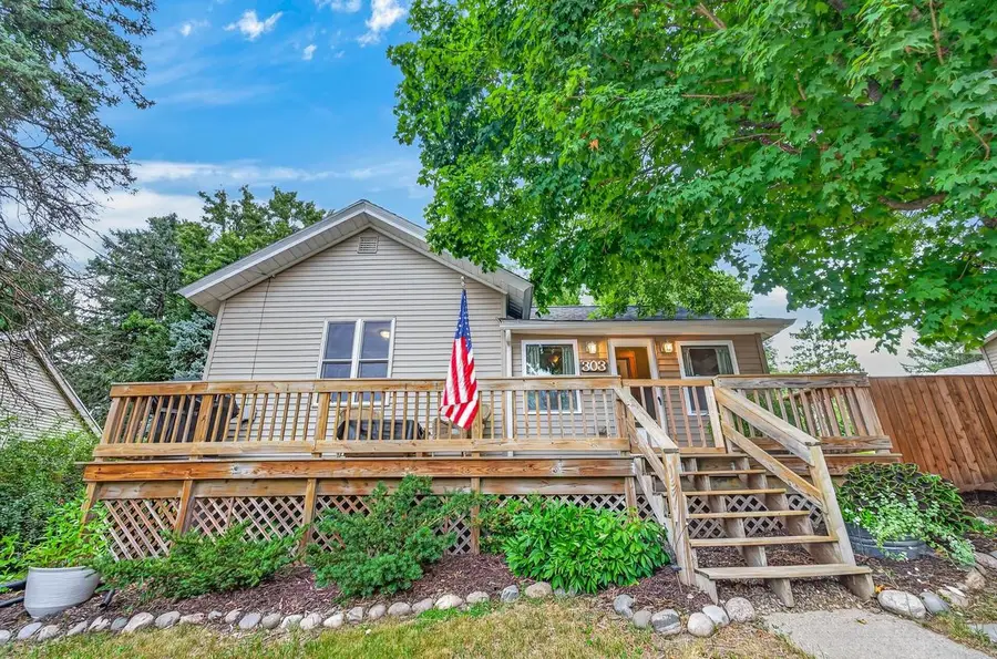 303 E State Street, Albany, WI 53502 - #3