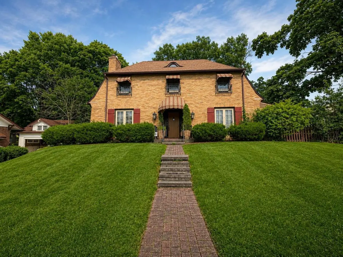 413 S Garfield Avenue, Janesville, WI 53545 - #1
