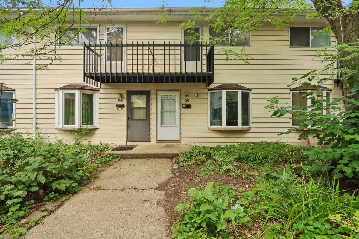95 S Lakewood Gardens Lane, Madison, WI 53704 - #1