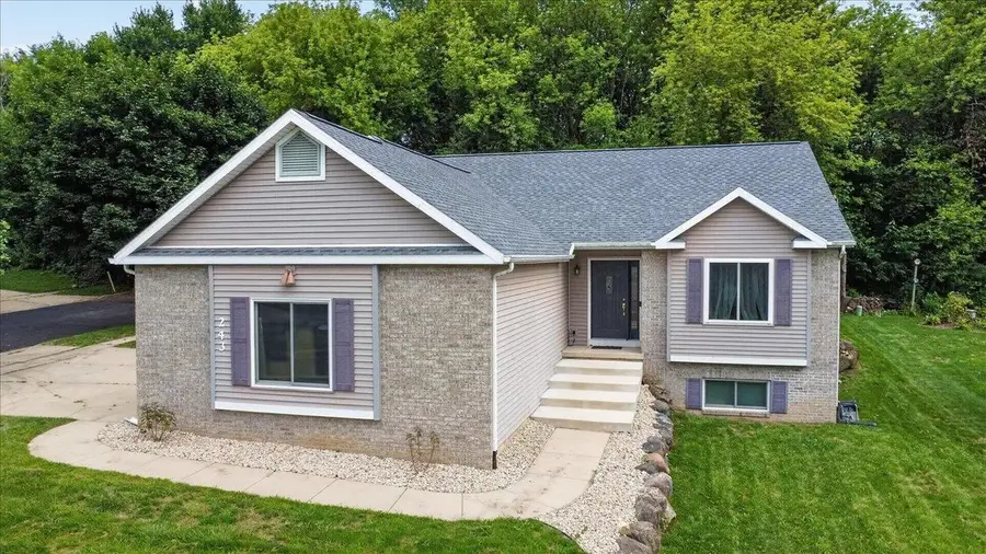 243 Parador Place, Cottage Grove, WI 53527 - #3