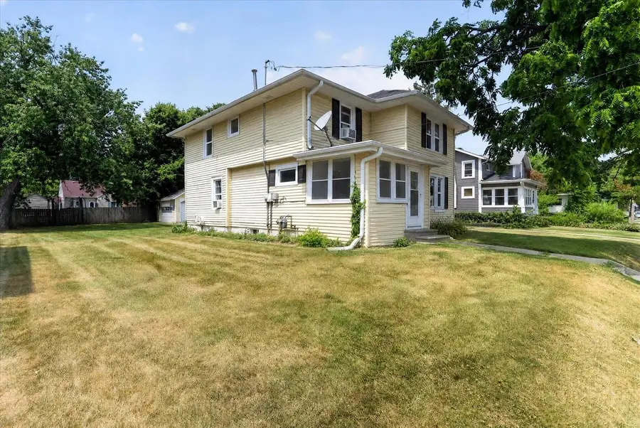 115 N Chatham Street, Janesville, WI 53548 - #3