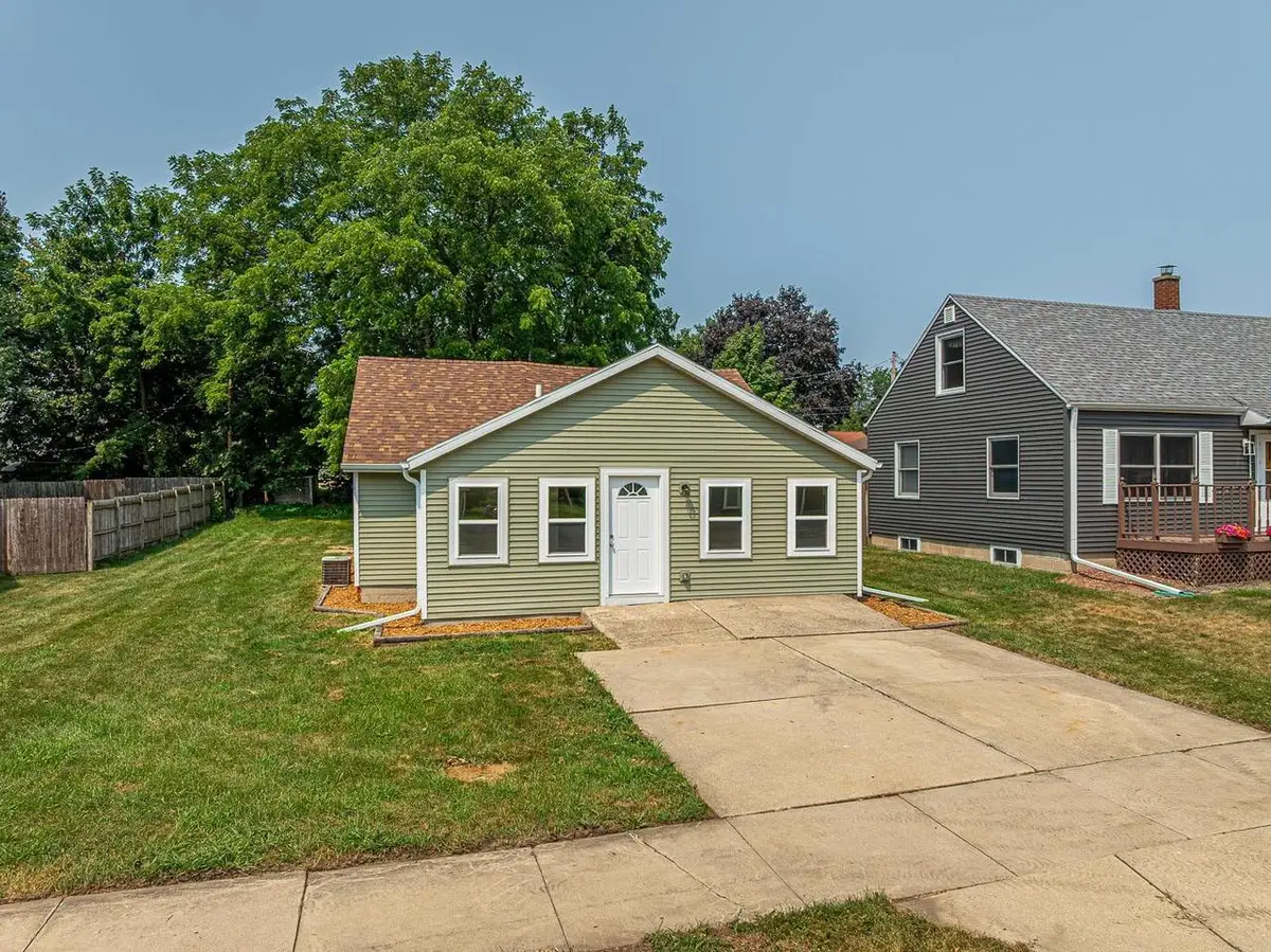 2313 15th Avenue, Monroe, WI 53566 - #1