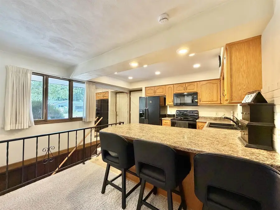 839 Sussex Drive, Janesville, WI 53546 - #3