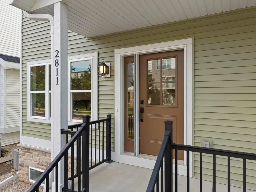 2811 Crinkle Root Drive, Fitchburg, WI 53711 - #2