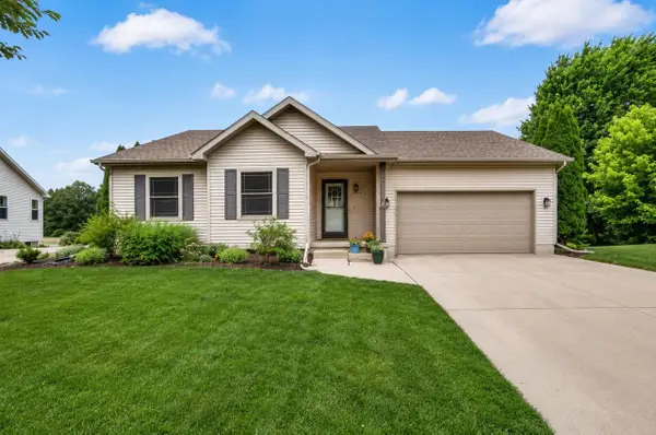 1030 Carriage Drive, Sun Prairie, WI 53590