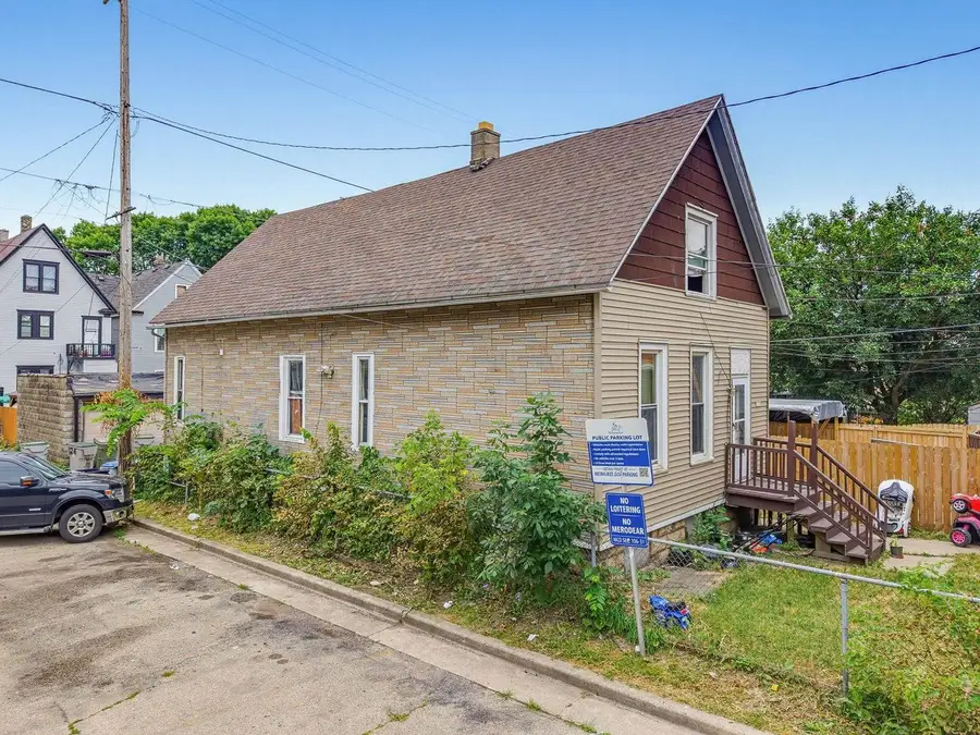 1108 S 20th Street, Milwaukee, WI 53204 - #3