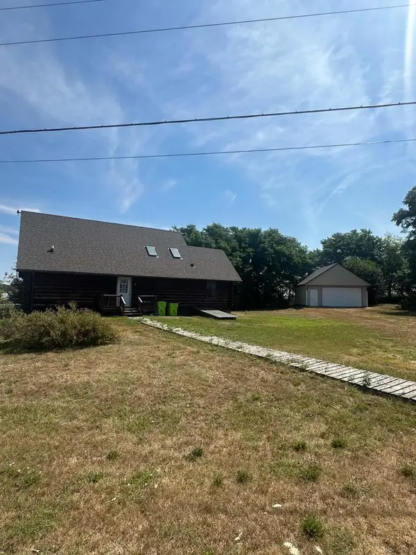 400 Haugen Road, Edgerton, WI 53534