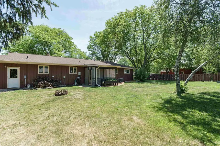 429 Sycamore Street, Sauk City, WI 53583 - #3