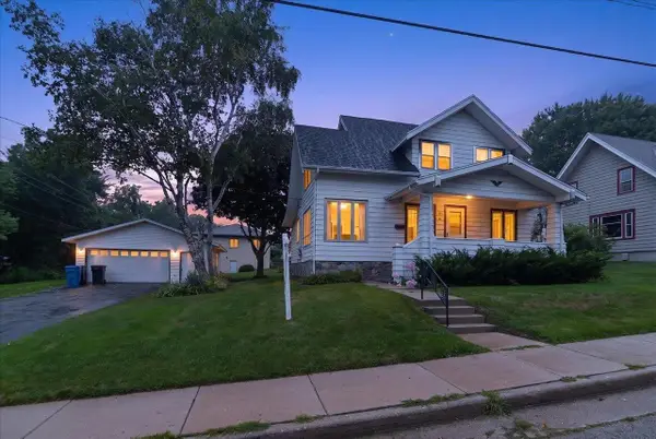 106 S 8th Street, Mount Horeb, WI 53572