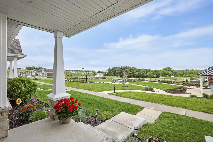 674 Hillcrest Drive, Waunakee, WI 53597 - #3
