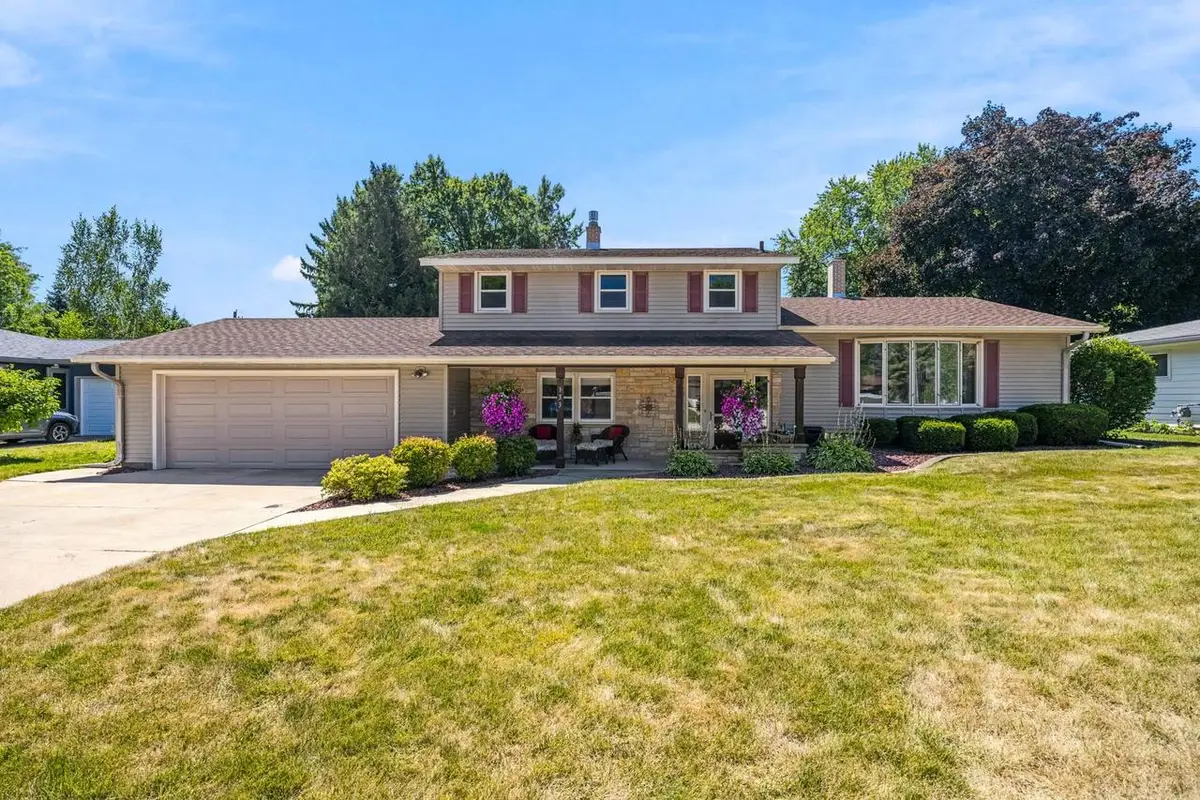 133 W Kohler Street, Sun Prairie, WI 53590 - #1