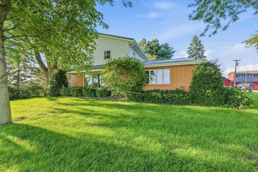 W7274 STATE ROAD 33, Beaver Dam, WI 53916 - #3
