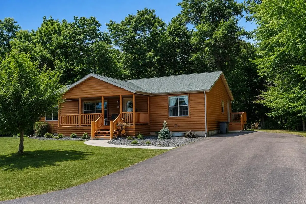 309 Oakbrook Drive, Wisconsin Dells, WI 53965 - #1