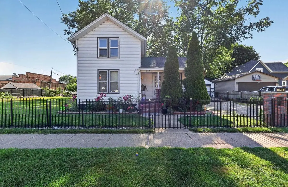 511 8th Street, Beloit, WI 53511 - #1