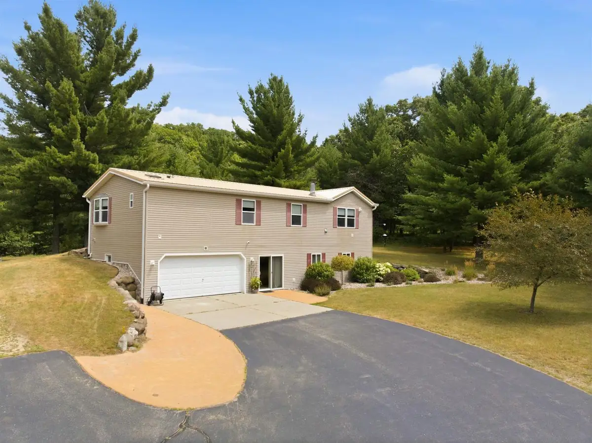 3982 State Rd 13, Wisconsin Dells, WI 53965 - #1