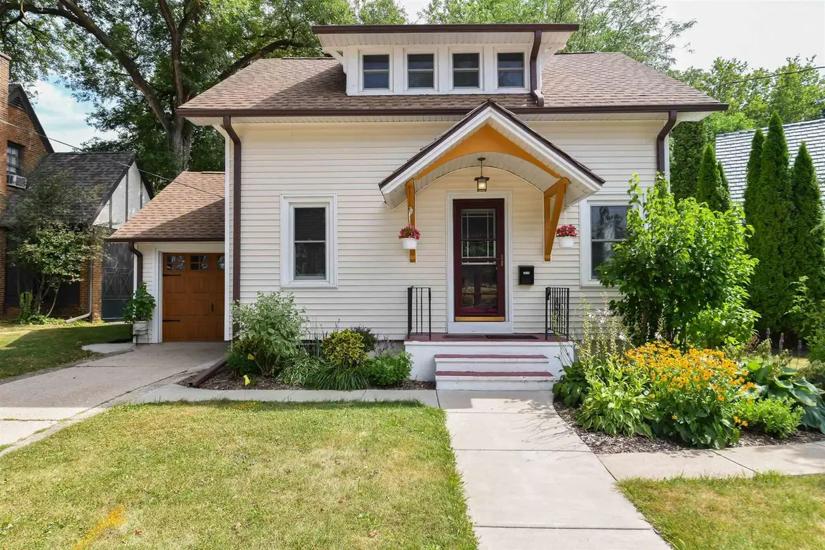 1610 Oakwood Avenue, Beloit, WI 53511 - #1