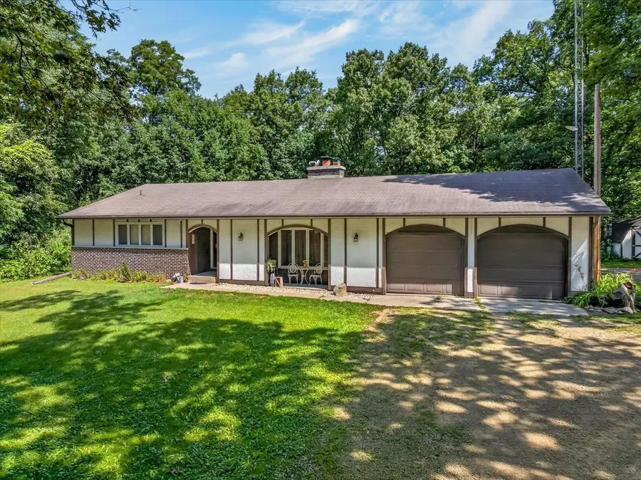 W5148 E Bush Road, Pardeeville, WI 53954 - #2
