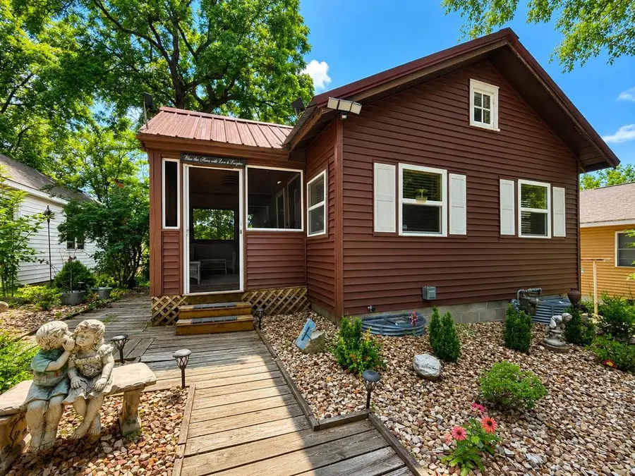 141 Lakeview Avenue, Edgerton, WI 53534 - #2