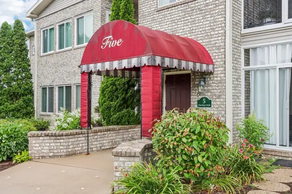 5 Cherokee Circle #204, Madison, WI 53704