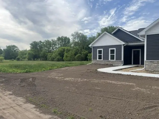 190 Deerrun Drive, Fall River, WI 53932 - #3