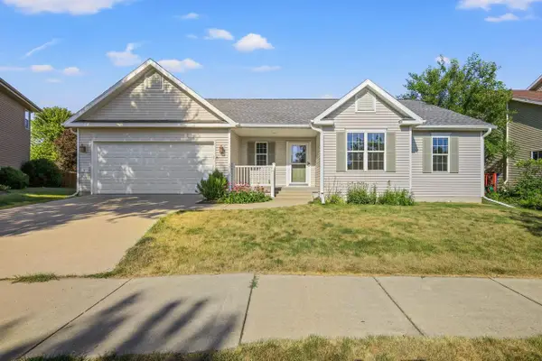 7 Half Moon Court, Madison, WI 53718