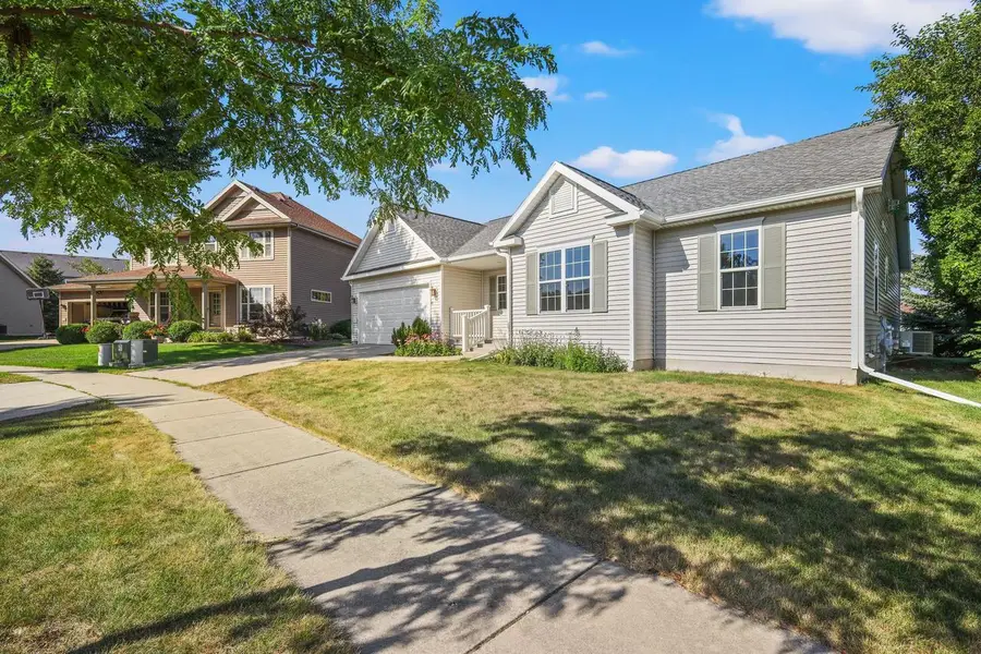 7 Half Moon Court, Madison, WI 53718 - #3