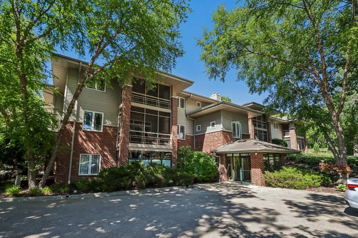 2820 Mickelson Parkway #302, Fitchburg, WI 53711 - #1