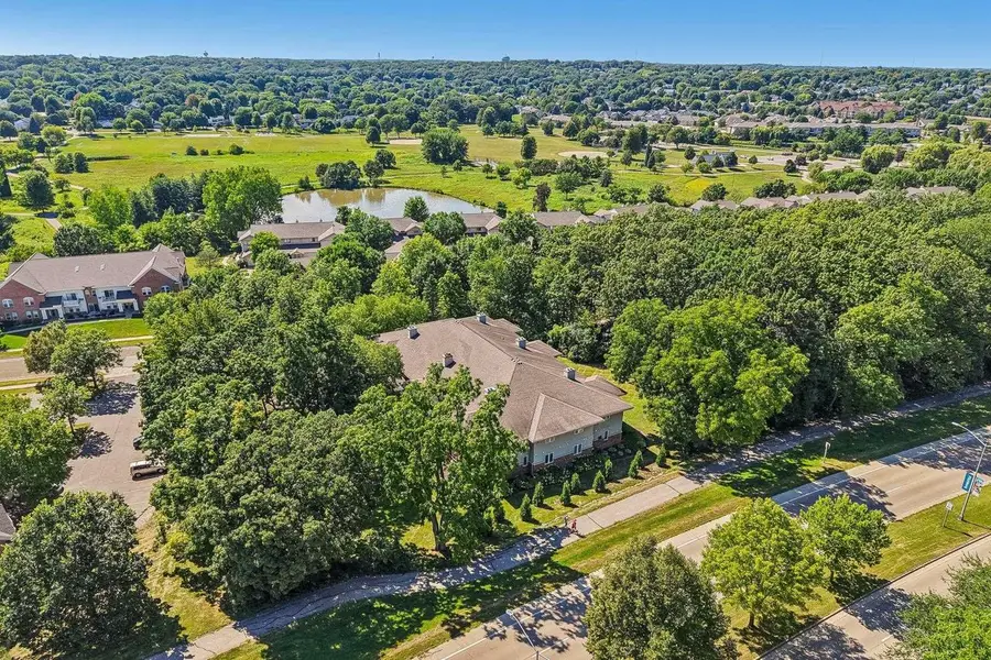 2820 Mickelson Parkway #302, Fitchburg, WI 53711 - #3