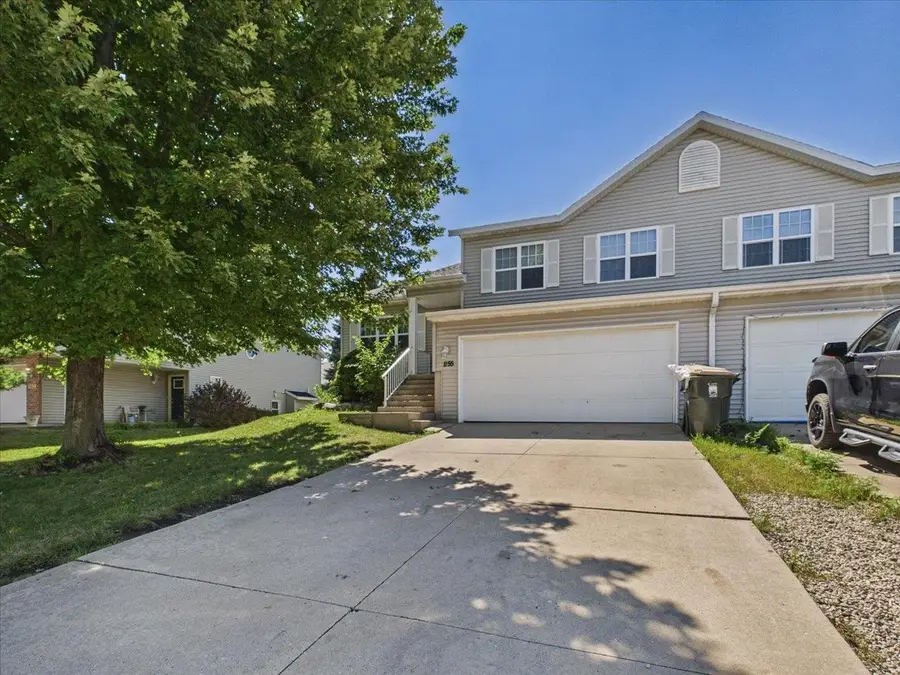 1155 St Albert The Great Drive, Sun Prairie, WI 53590 - #3