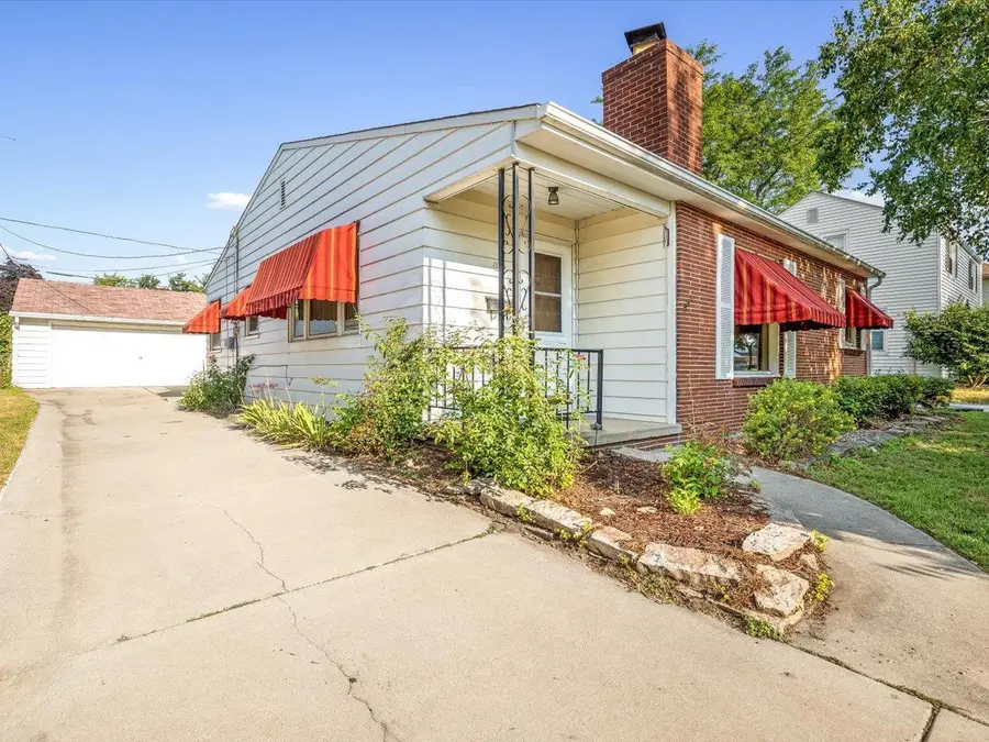 129 N 90th Street, Milwaukee, WI 53226 - #2