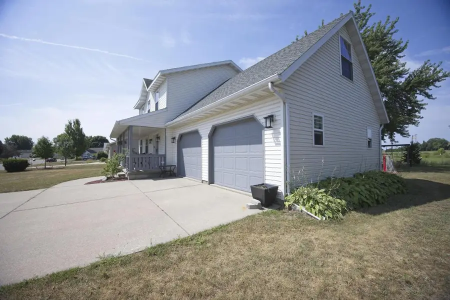 927 Lone Tree Lane, Prairie Du Sac, WI 53578 - #3