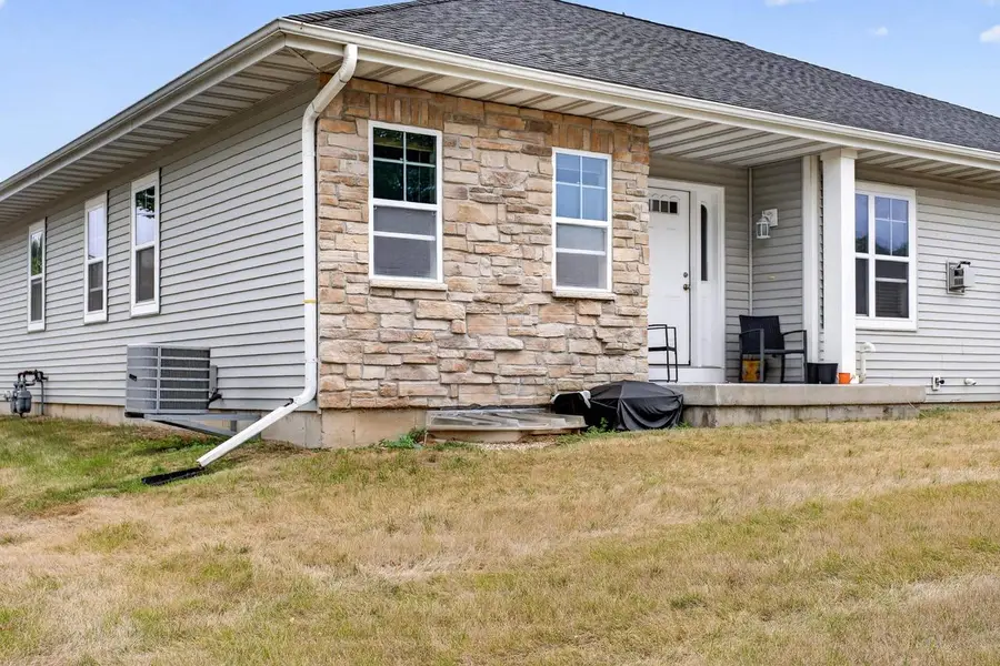 5101 Merwood Lane, Madison, WI 53718 - #2