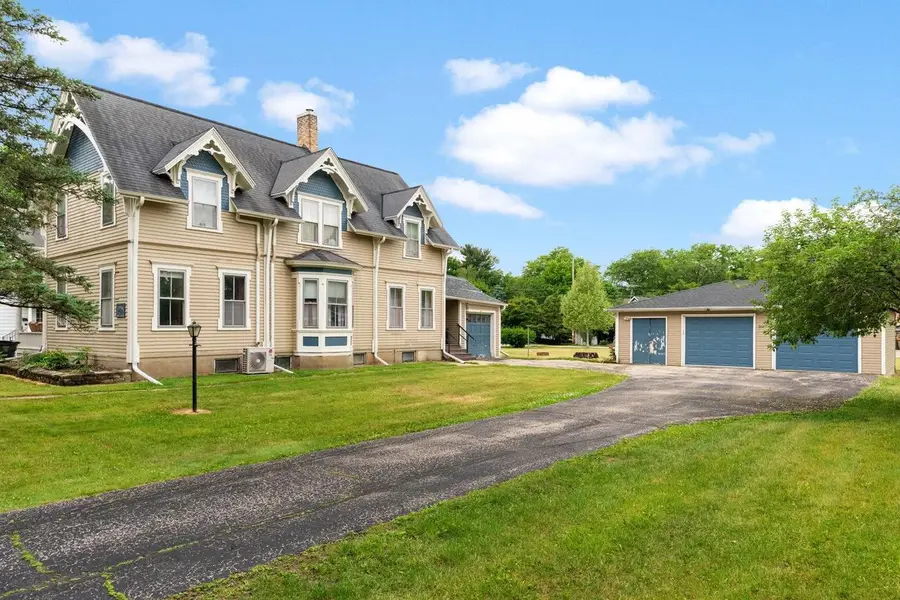 410 - 412 Jones Avenue, Fort Atkinson, WI 53538 - #2