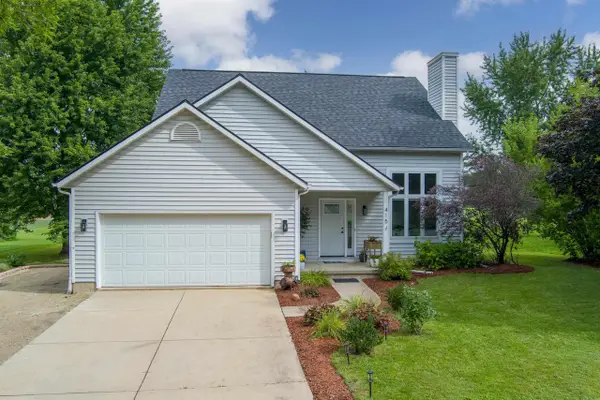 415 W Clover Lane, Cottage Grove, WI 53527