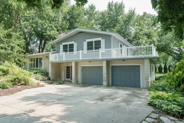 4527 E Oak Lane, Windsor, WI 53598