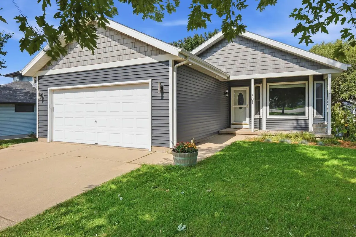 301 Prairie Grass Trail, Deforest, WI 53532 - #1
