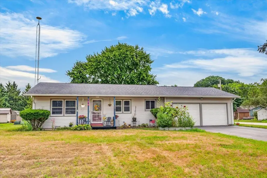 106 E 3rd Avenue, Brodhead, WI 53520 - #2