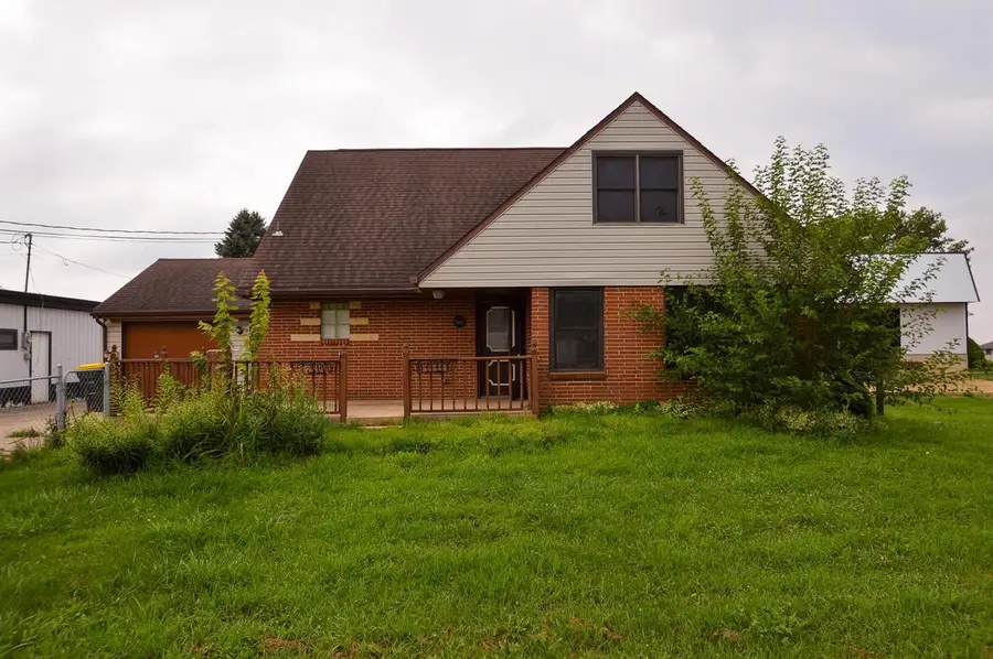565 W Main Street, Dickeyville, WI 53808 - #2