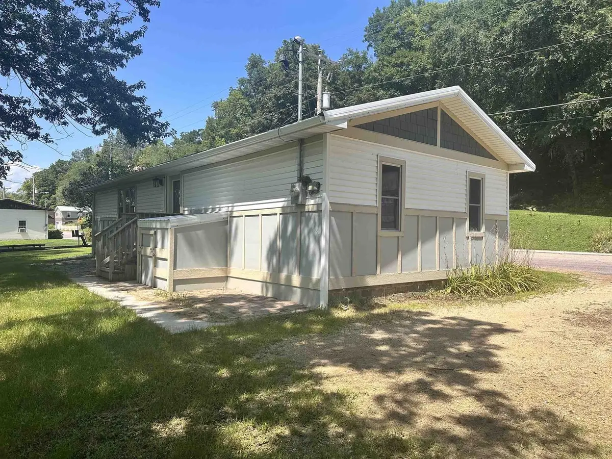 349 Spring Street, Lynxville, WI 54626 - #1