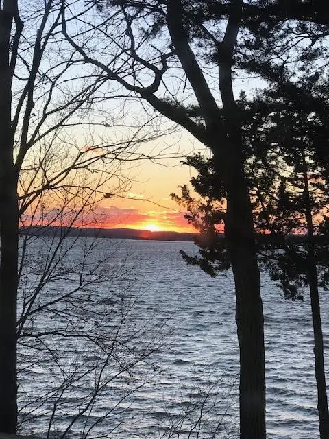 6126 Overlook Drive, Mcfarland, WI 53558