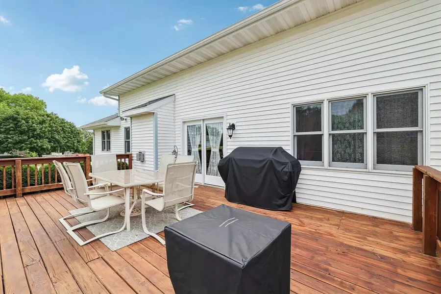 304 N Atwood Lane, Deerfield, WI 53531 - #3