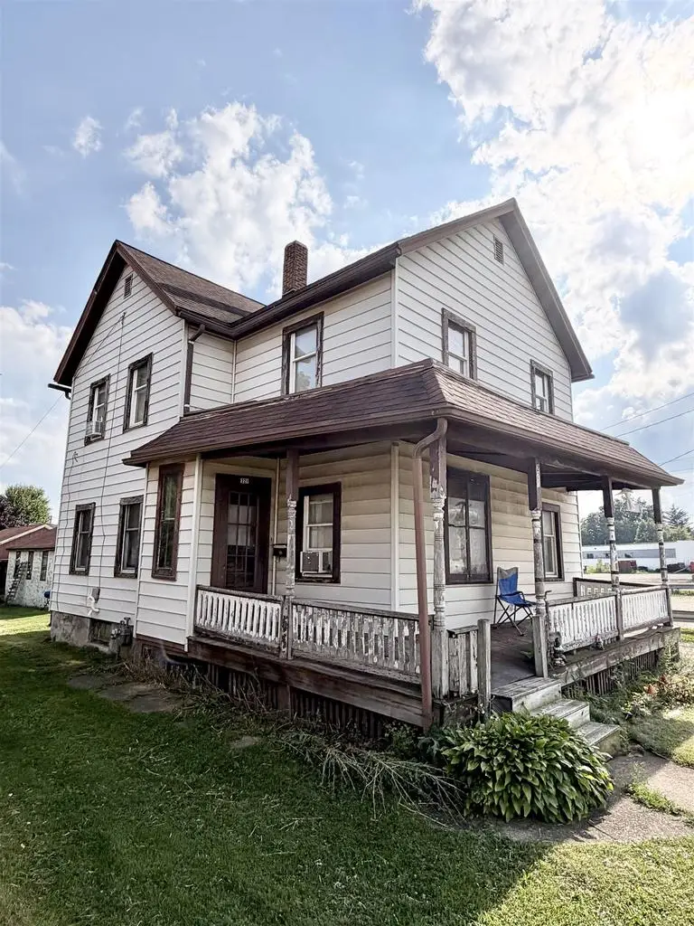 221 W Mill Street, Beaver Dam, WI 53916 - #2