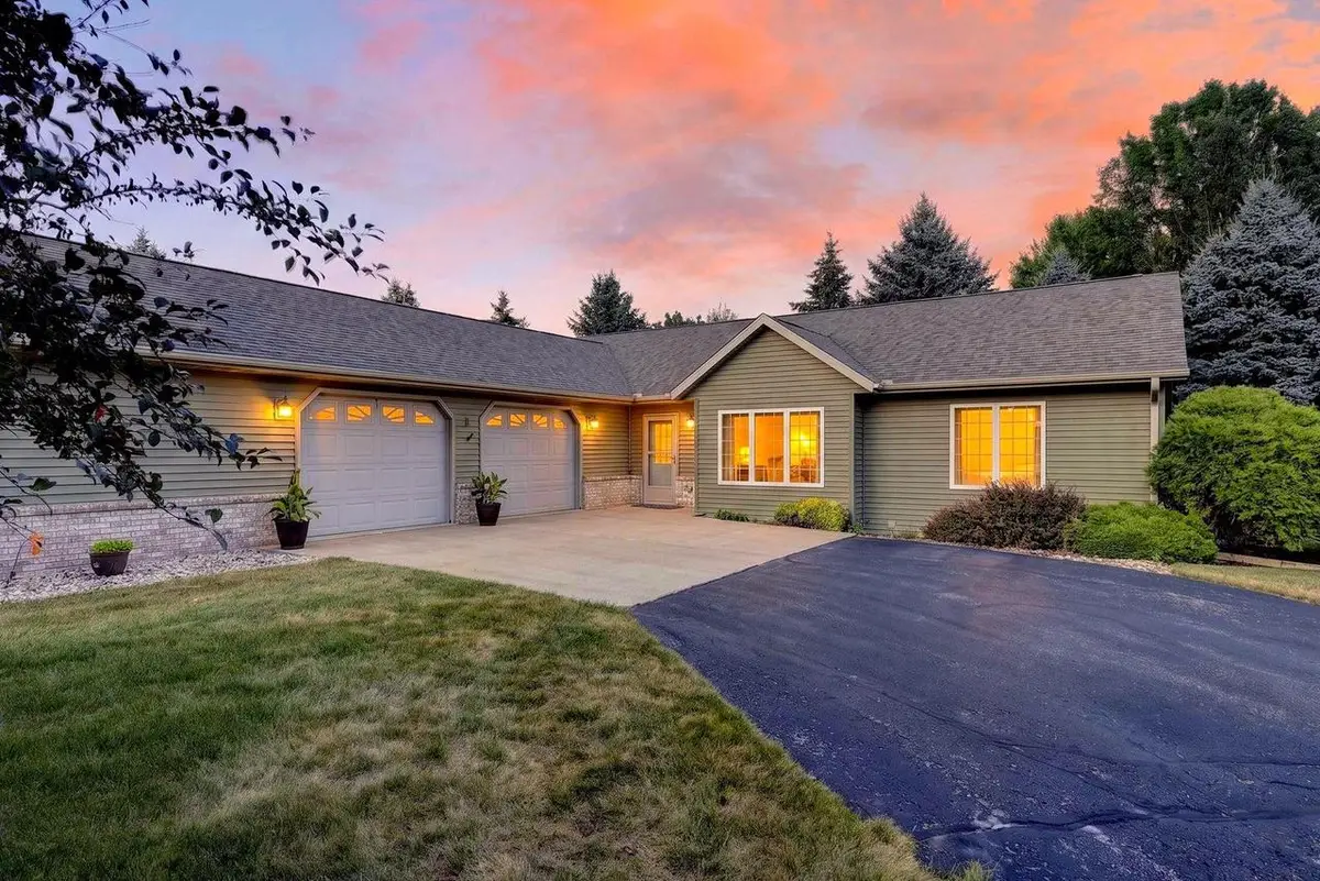 601 Viking View Drive #8, Reedsburg, WI 53959 - #1