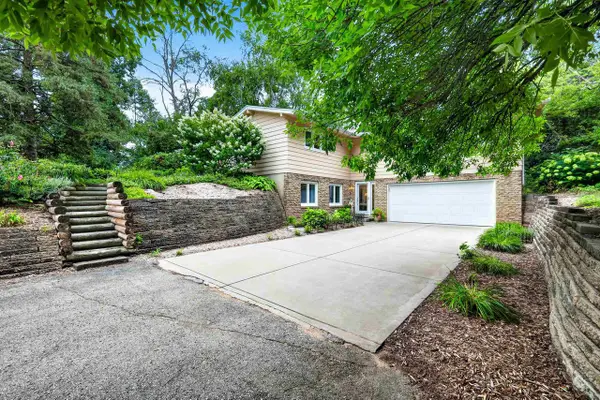 2845 Pleasant View Heights Road, Cottage Grove, WI 53527
