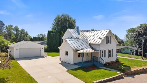 401 15th Street #1708, Baraboo, WI 53913